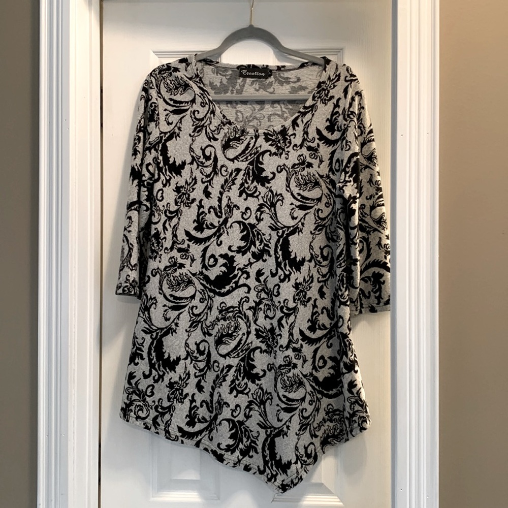 Creation long sleeve tunic